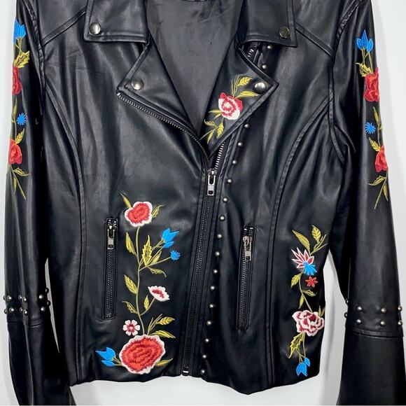 L SUGAR+LIPS Black Faux Leather Floral Embroidered Studded Moto Zipper Jacket - Picture 3 of 12